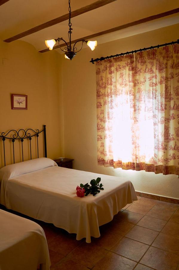 Casas Rurales Amable- Yeste Cortijo Prados Exterior photo
